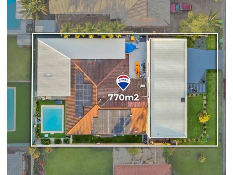 3 Nicolson Court, Mermaid Waters QLD 4218