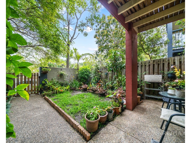 6/1 Pinecrest Court, Oxenford QLD 4210