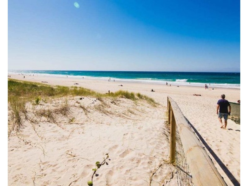 2-4 ‘The Monaco’ MacArthur Parade, Main Beach QLD 4217