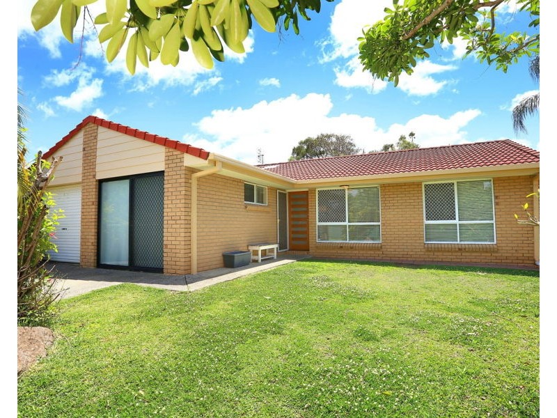1/10 Cassandra Crescent, Labrador QLD 4215