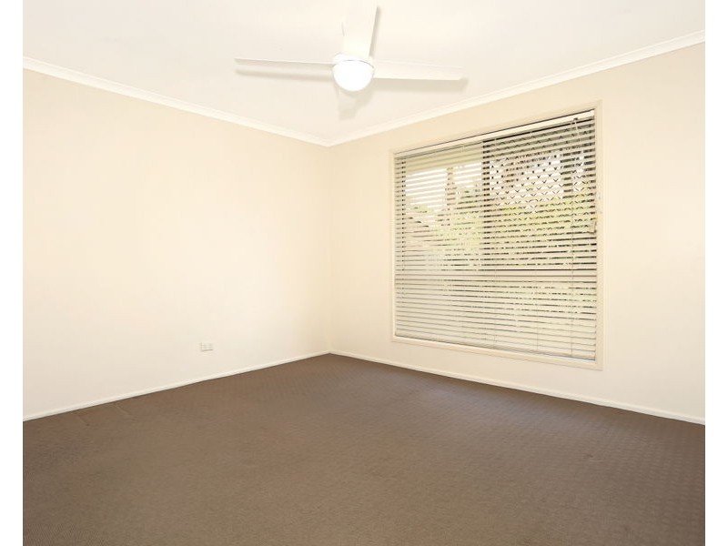 1/10 Cassandra Crescent, Labrador QLD 4215