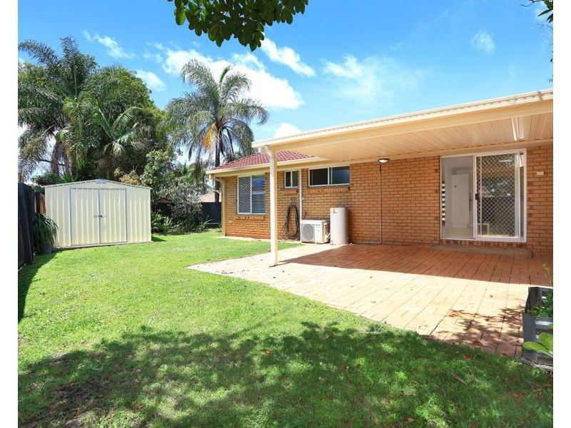 1/10 Cassandra Crescent, Labrador QLD 4215