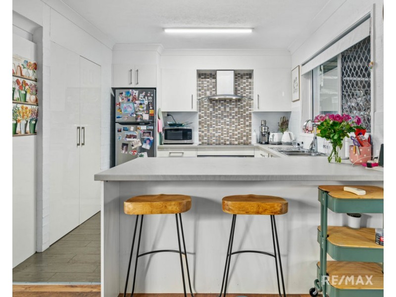 8/13-17 Brown Street, Labrador QLD 4215