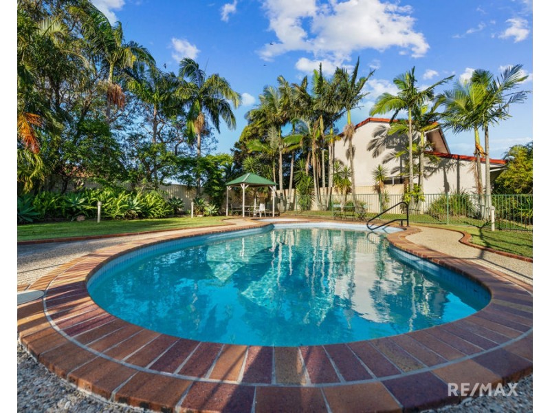 8/13-17 Brown Street, Labrador QLD 4215