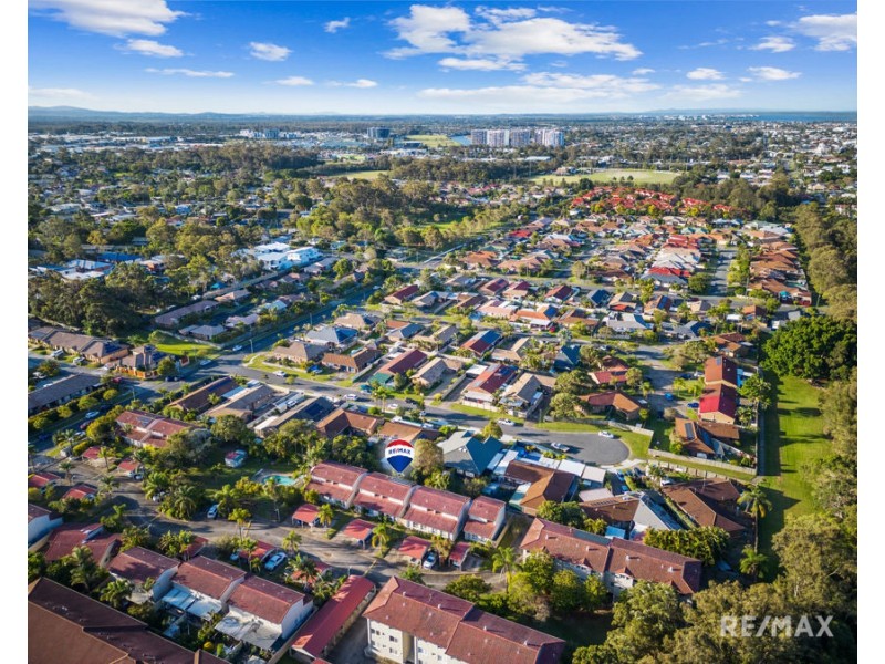 8/13-17 Brown Street, Labrador QLD 4215
