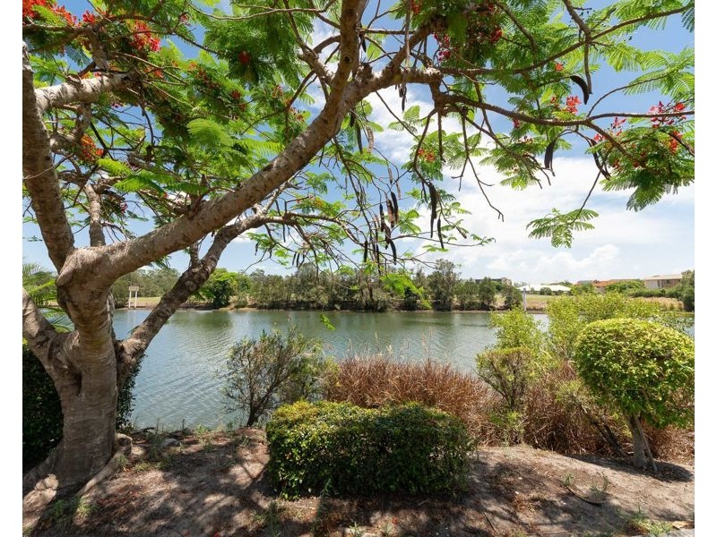 129/125 Santa Cruz Blvd, Clear Island Waters QLD 4226