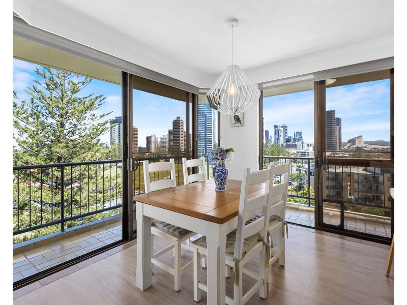 22/22 Armrick Avenue, Broadbeach QLD 4218
