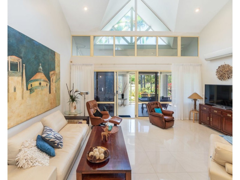 54/125 Santa Cruz Boulevard, Clear Island Waters QLD 4226