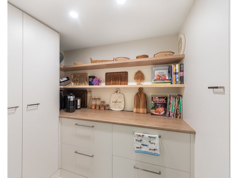 54/125 Santa Cruz Boulevard, Clear Island Waters QLD 4226