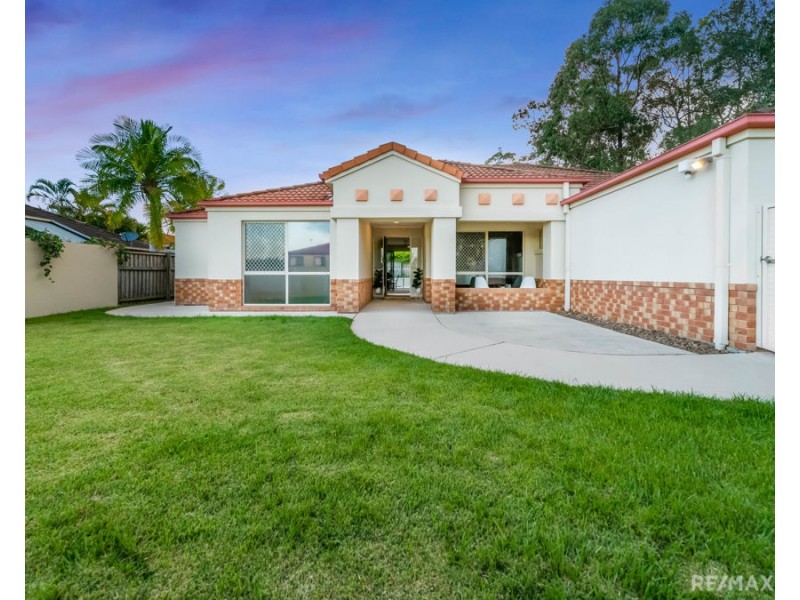 14 Gumleaf Drive, Molendinar QLD 4214