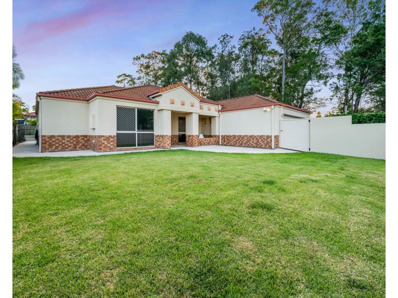 14 Gumleaf Drive, Molendinar QLD 4214