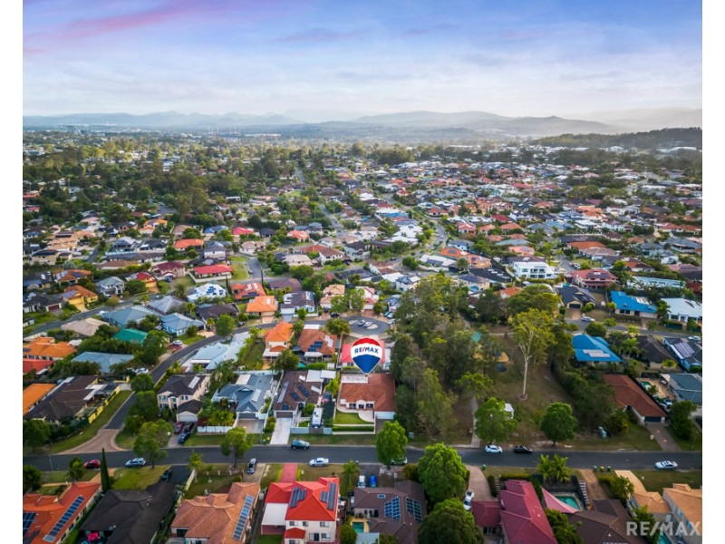 14 Gumleaf Drive, Molendinar QLD 4214