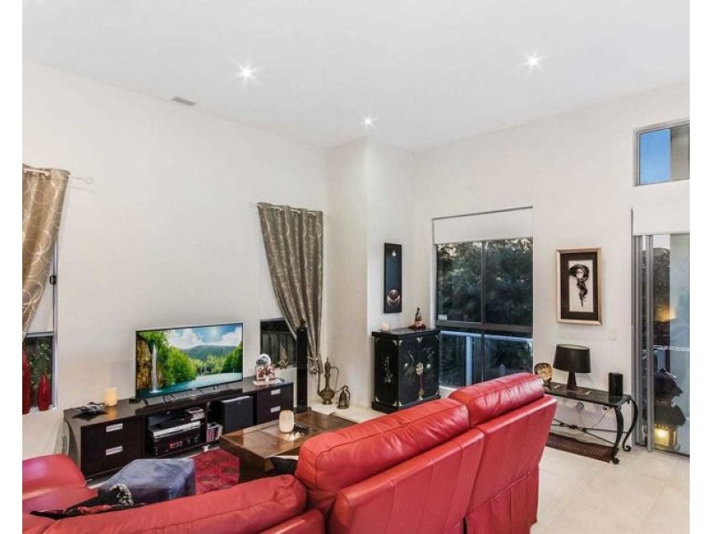 2/7 Saleya Drive, Varsity Lakes QLD 4227