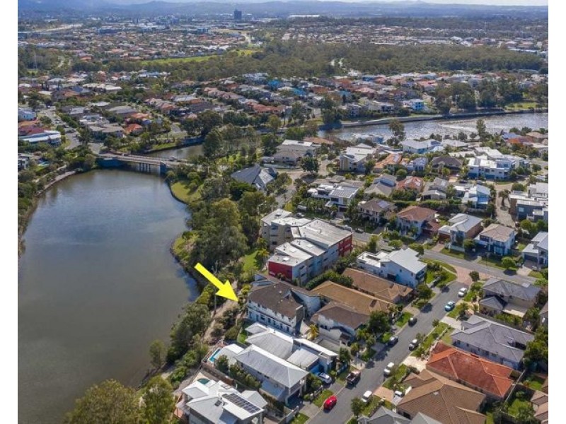 2/7 Saleya Drive, Varsity Lakes QLD 4227