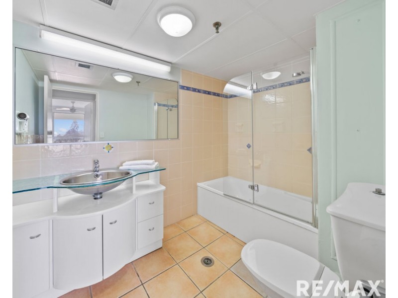 8/67-71 Broadbeach Boulevard, Broadbeach QLD 4218