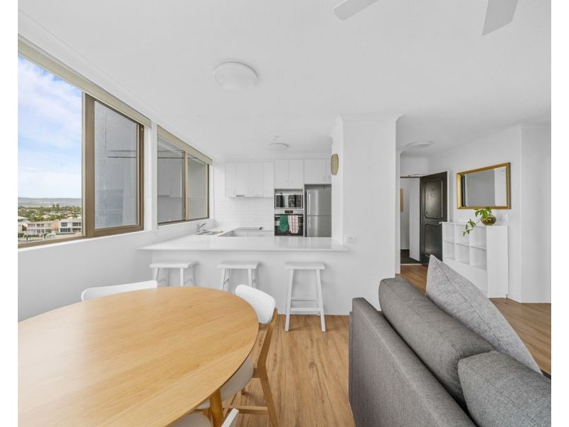 17/2916 Gold Coast Highway, Surfers Paradise QLD 4217