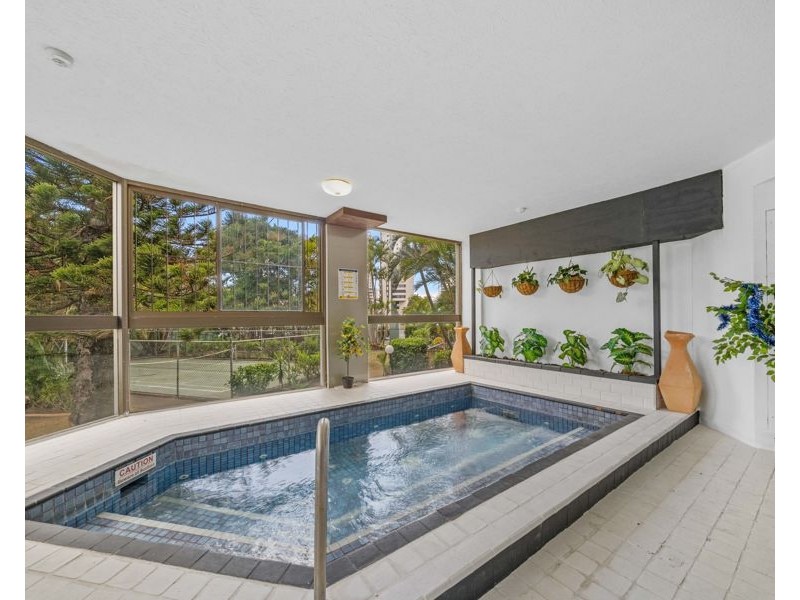 17/2916 Gold Coast Highway, Surfers Paradise QLD 4217