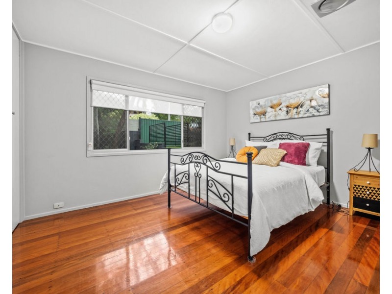 3 Sungold Avenue, Southport QLD 4215