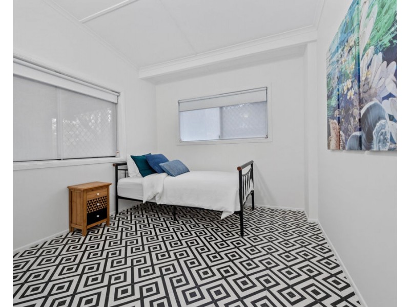 3 Sungold Avenue, Southport QLD 4215