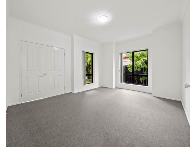 12 Rimu Place, Molendinar QLD 4214
