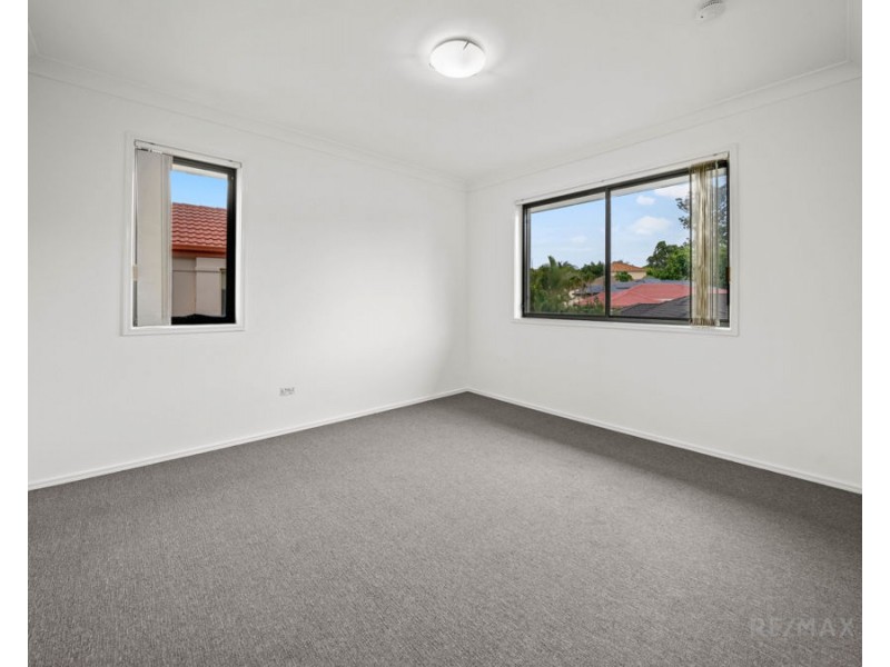 12 Rimu Place, Molendinar QLD 4214