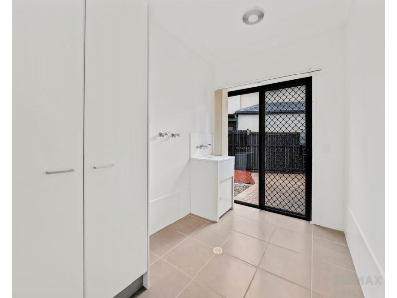 12 Rimu Place, Molendinar QLD 4214