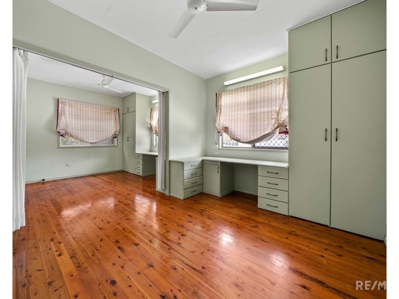 53 Benowa Road, Southport QLD 4215