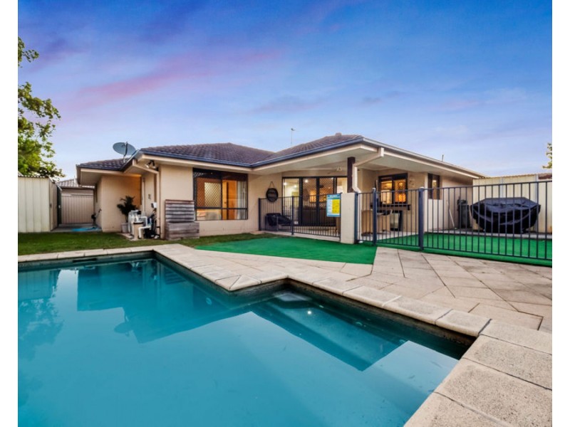 59 Highcrest Circuit, Molendinar QLD 4214