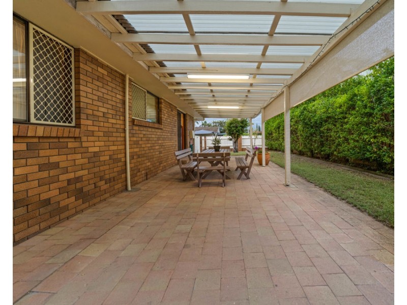 4 Himalaya Street, Mermaid Waters QLD 4218