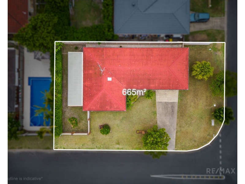 4 Himalaya Street, Mermaid Waters QLD 4218