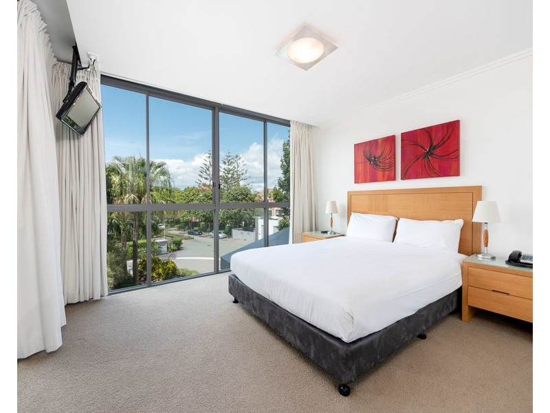 2222/33 T E Peters Drive, Broadbeach QLD 4218