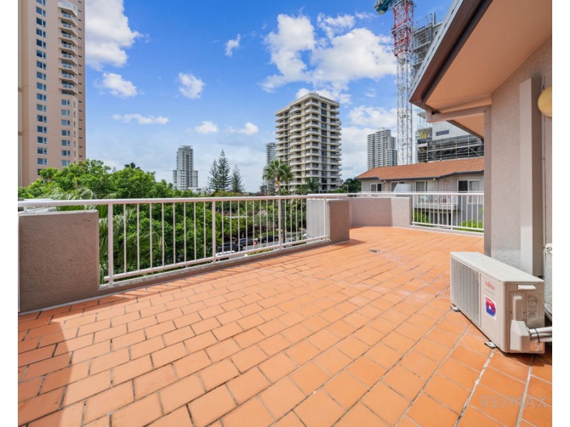 60/36 Australia Avenue, Broadbeach QLD 4218