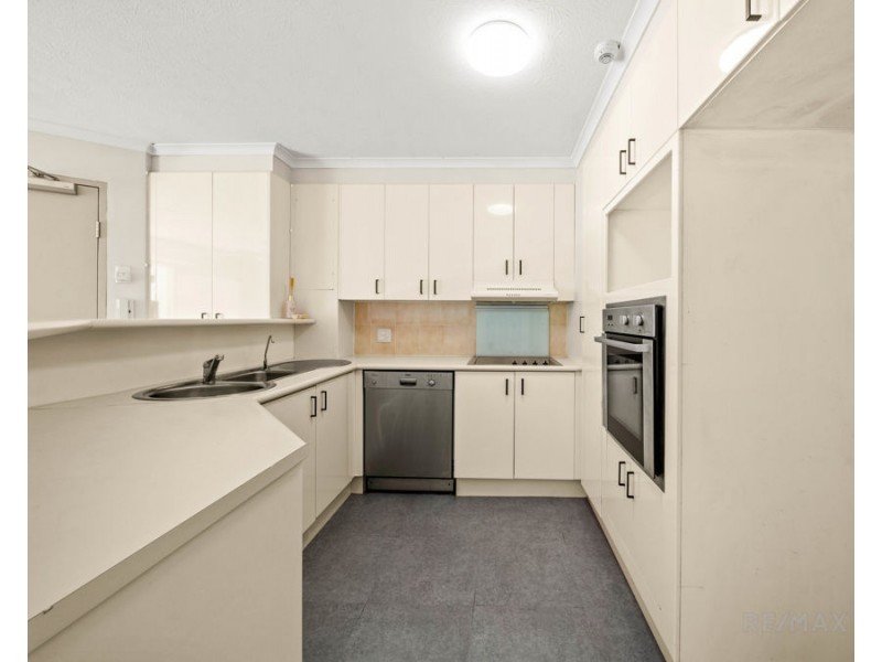 60/36 Australia Avenue, Broadbeach QLD 4218