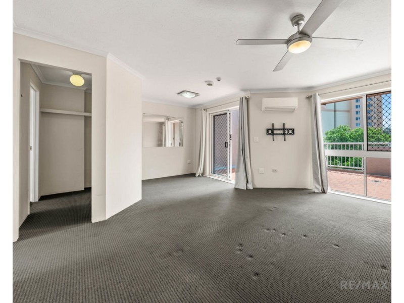 60/36 Australia Avenue, Broadbeach QLD 4218