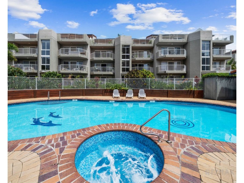 60/36 Australia Avenue, Broadbeach QLD 4218