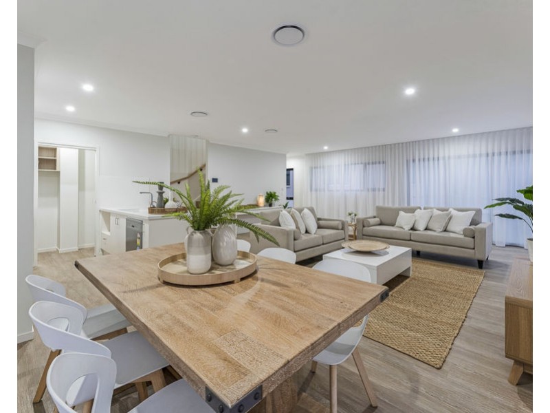 237B Golden Four Drive, Bilinga QLD 4225