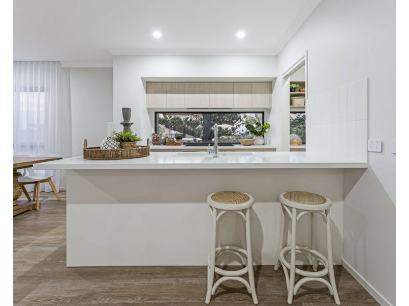 237B Golden Four Drive, Bilinga QLD 4225