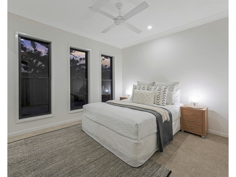 237B Golden Four Drive, Bilinga QLD 4225