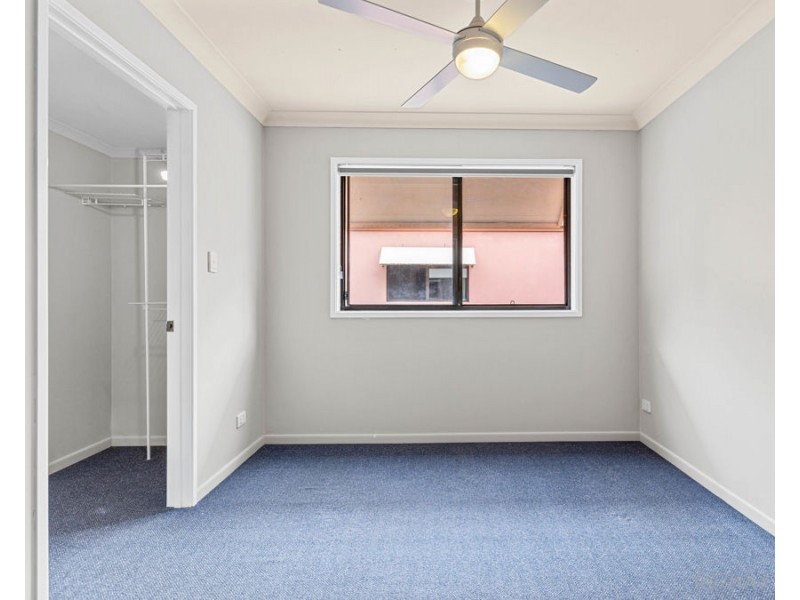 1/175 Surf Parade, Broadbeach QLD 4218