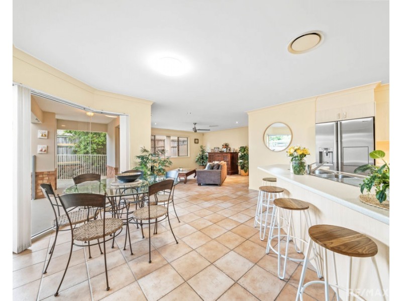 14 Gumleaf Drive, Molendinar QLD 4214