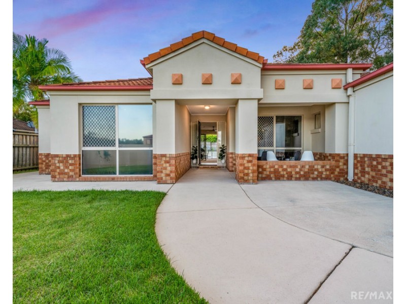 14 Gumleaf Drive, Molendinar QLD 4214