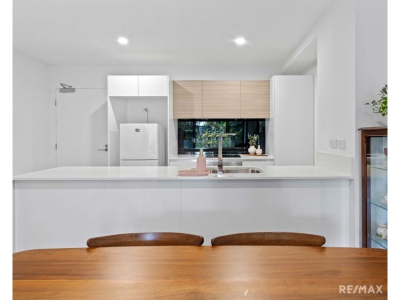 3105/1-7 Waterford Court, Bundall QLD 4217