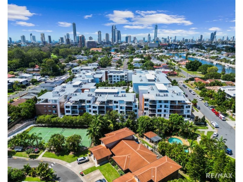 3105/1-7 Waterford Court, Bundall QLD 4217