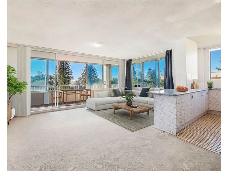 10/4 Elizabeth Avenue, Broadbeach QLD 4218