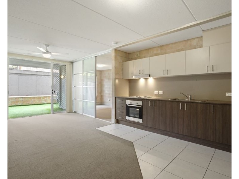 107A/96 High Street, Southport QLD 4215