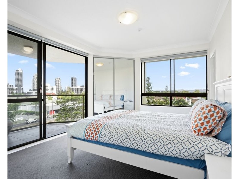 22/2890 Gold Coast Highway, Surfers Paradise QLD 4217