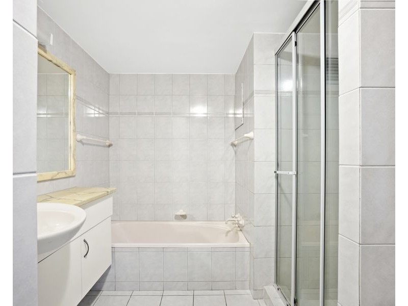 22/2890 Gold Coast Highway, Surfers Paradise QLD 4217