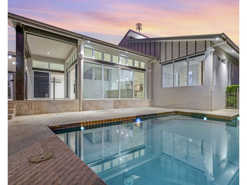 2 Curtis Court, Mudgeeraba QLD 4213