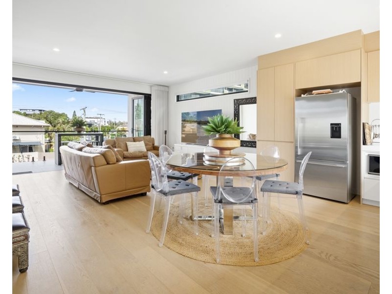 1/27 Burra Street, Surfers Paradise QLD 4217