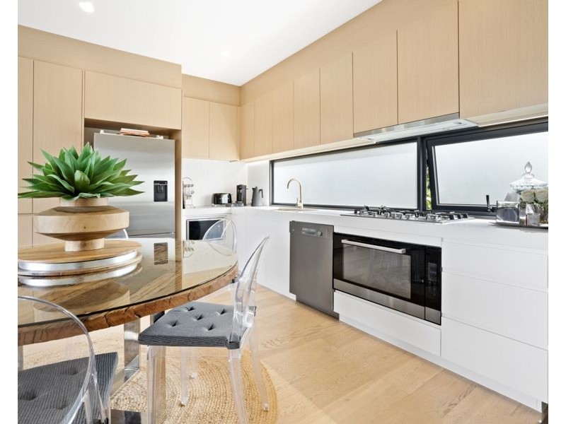 1/27 Burra Street, Surfers Paradise QLD 4217